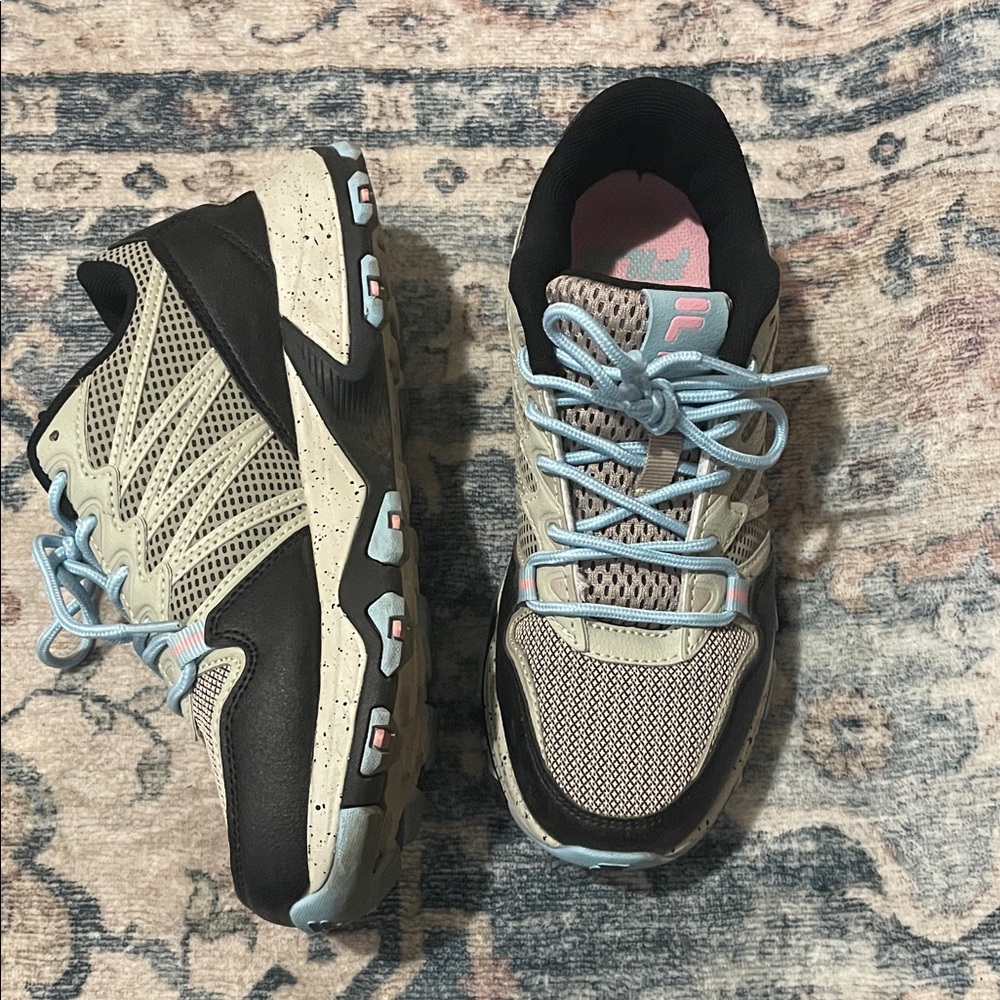 Fila Women's Beige and Black Athletic Sneakers with Light Blue Accents